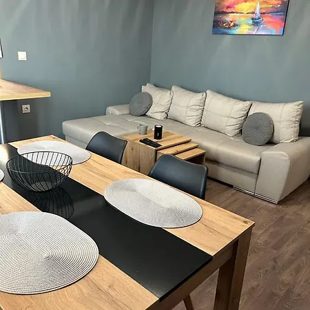 Apartamento Alex - алекс *