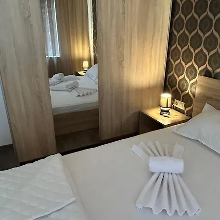Alex - алекс Apartamento Pomorie